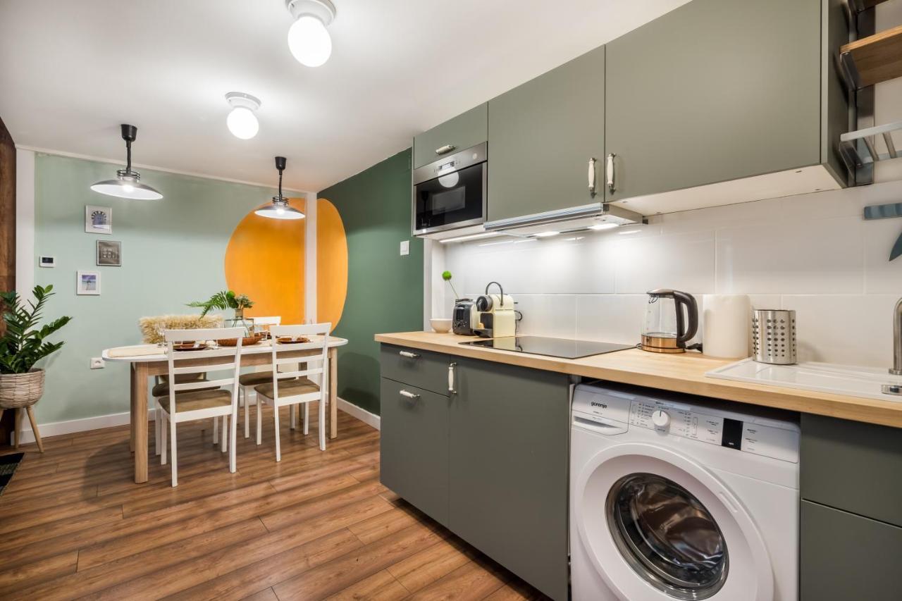 Colorful Designer Home In The Heart Of Budapest Exterior photo