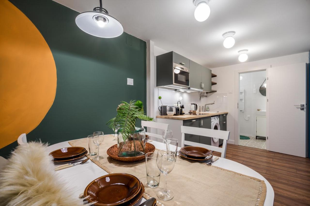 Colorful Designer Home In The Heart Of Budapest Exterior photo